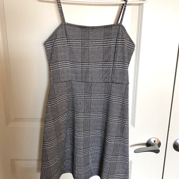 Black & White Mini Dress - Size Small (EUC) - Picture 1 of 6